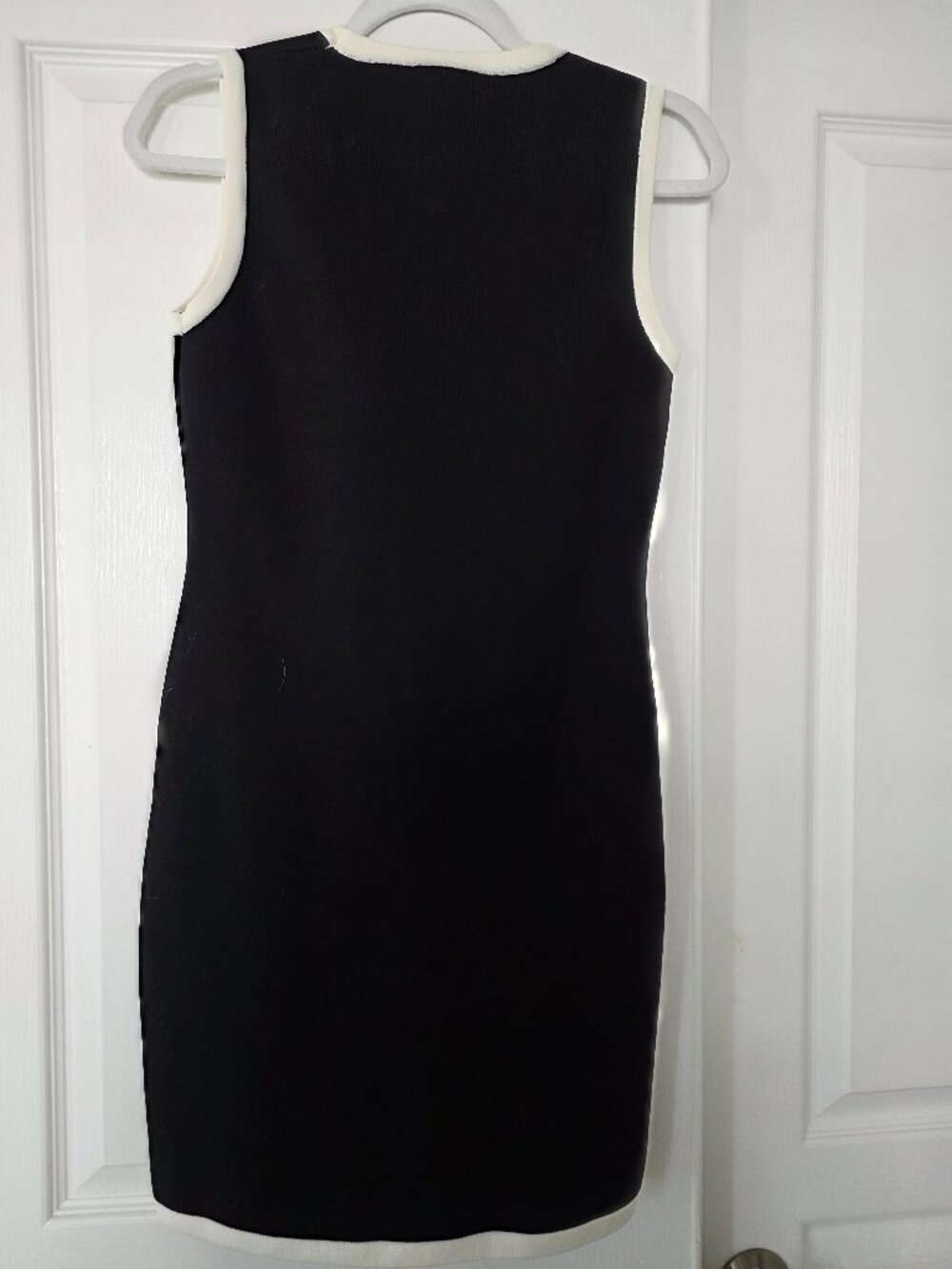 Black & Ivory Sleeveless Knit Dress Pearl Gold Buttons Quiet Luxu